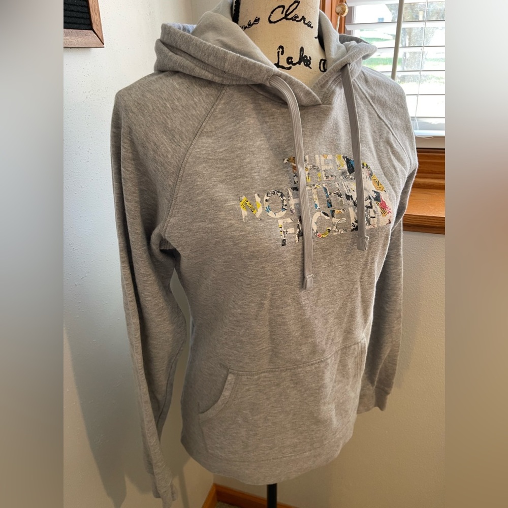 The North Face hoodie Womens size medium color heather gray